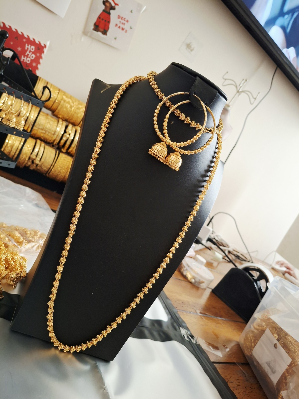 Gold polished high quality daily use hoop with 100cm large necklace malla design