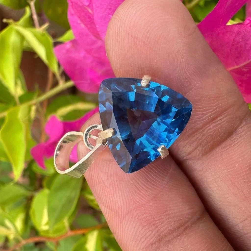 25 Ct Natural London Blue Topaz Pendant Sterling Sliver Jewelry With Chain