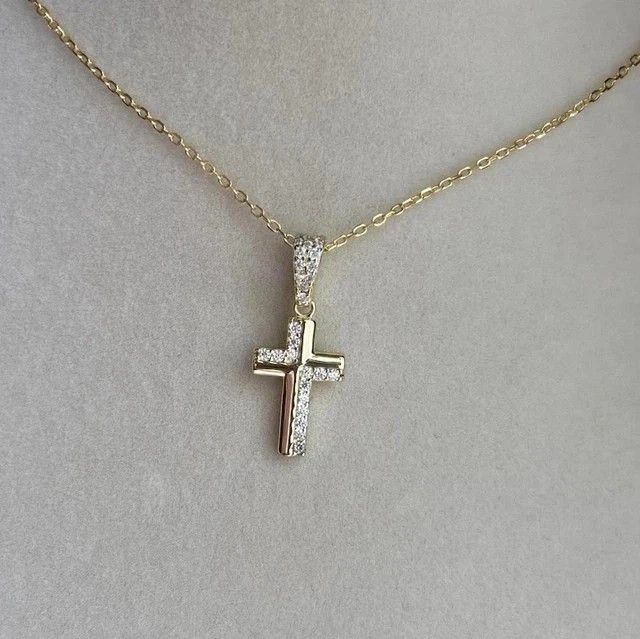 2Ct Round Cut Simulated Diamond Women’s Cross Pendant In 14K Yellow Gold Plated