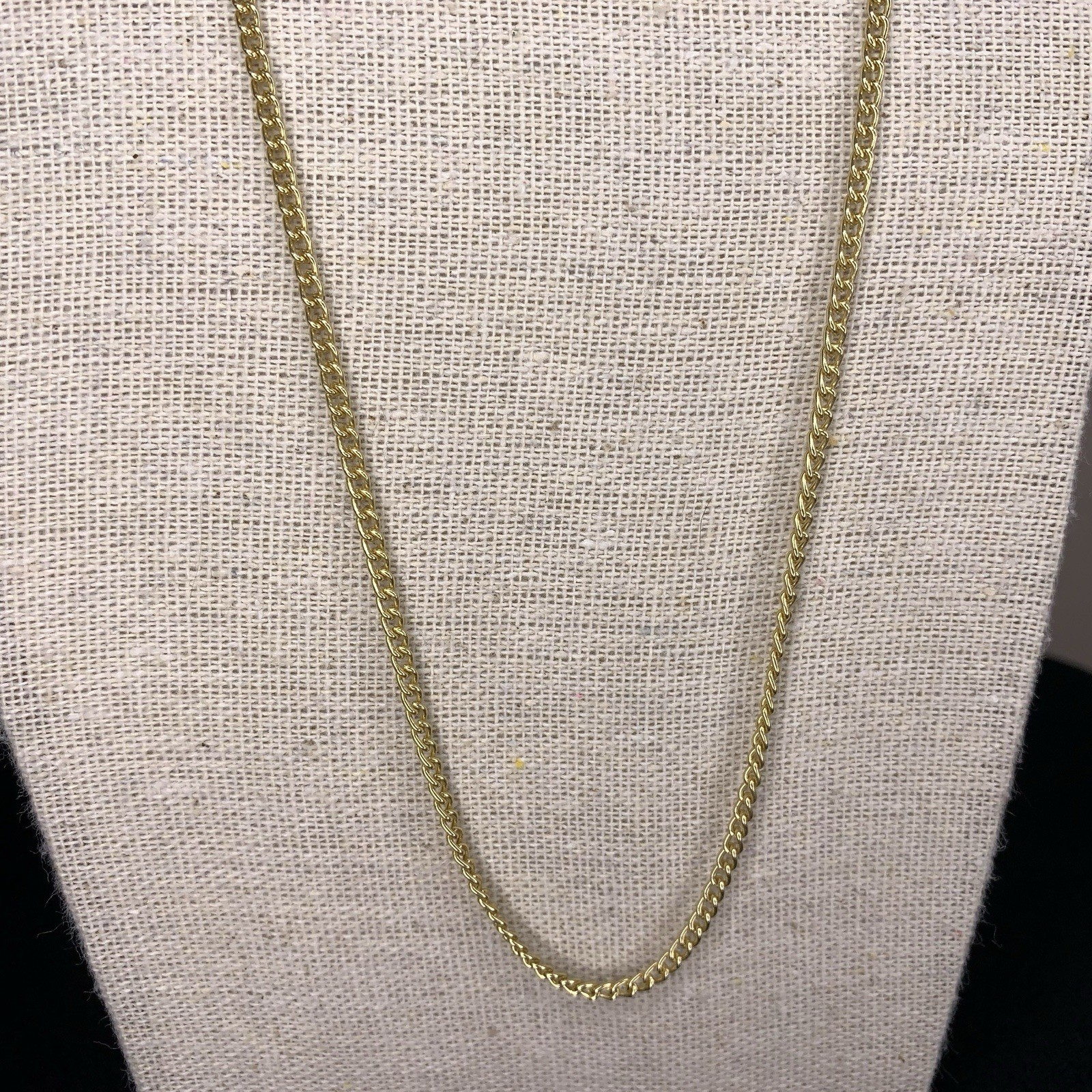 Gold Tone 24” Length Chain Style Necklace Adult Unisex Classic Retro