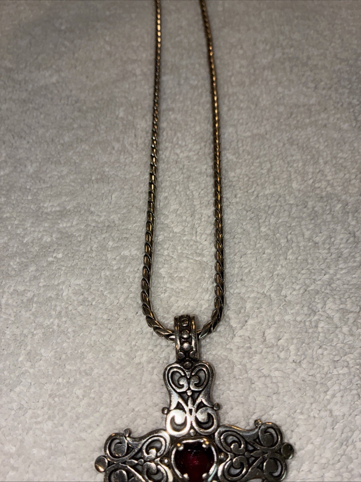 Beautiful BRIGHTON SILVER 13-1/2”ENDLESS LOVE CROSS NECKLACE RED CRYSTAL HEART