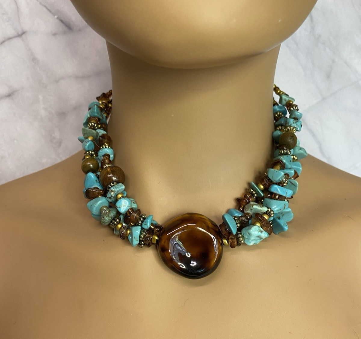 CYNTHIA GALE Turquoise Chip Multi-Strand Choker w/ Tortoise-Look Pendant 16–20in