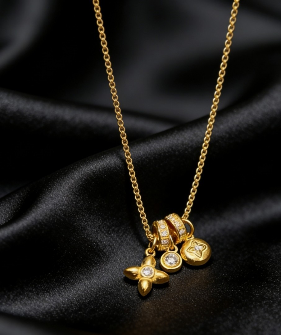 Gold Tone Multi Pendant Necklace Clover CZ Charms Retro Elegant Clavicle Chain