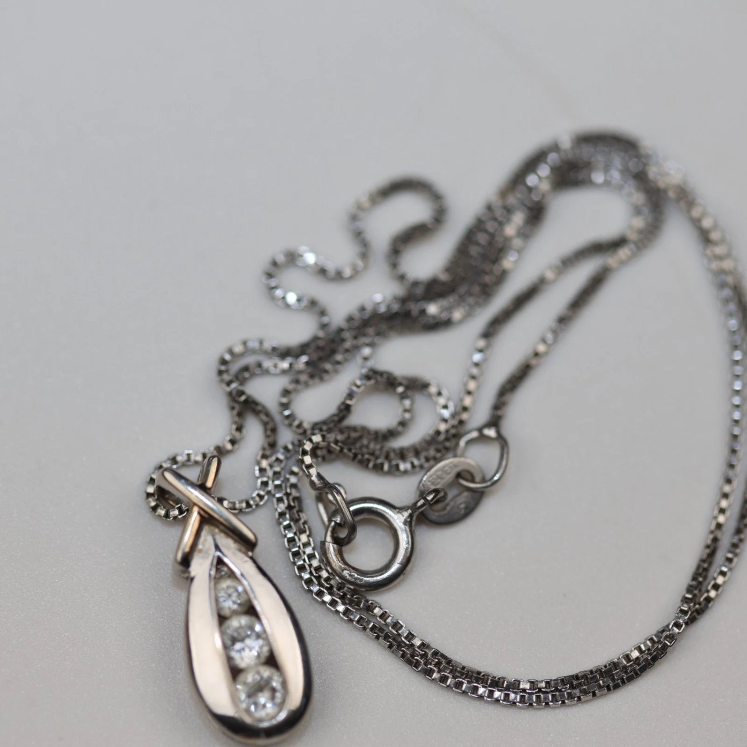 925 Sterling Silver Teardrop Pendant Necklace 3 Stone CZ 18 Inch Box Chain Italy