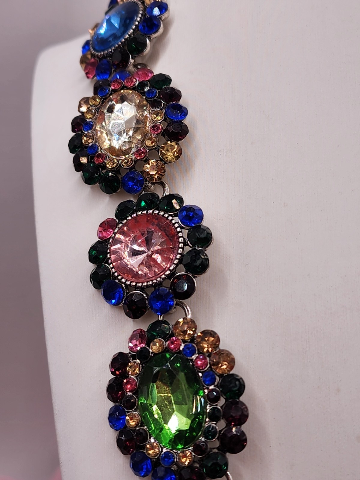 Eye Candy Los Angeles Juliet necklace. FLAWLESS