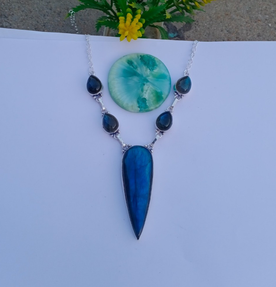 Beautiful Labradorite Gemstone 925 Sterling Silver Handmade Necklace Jewelry