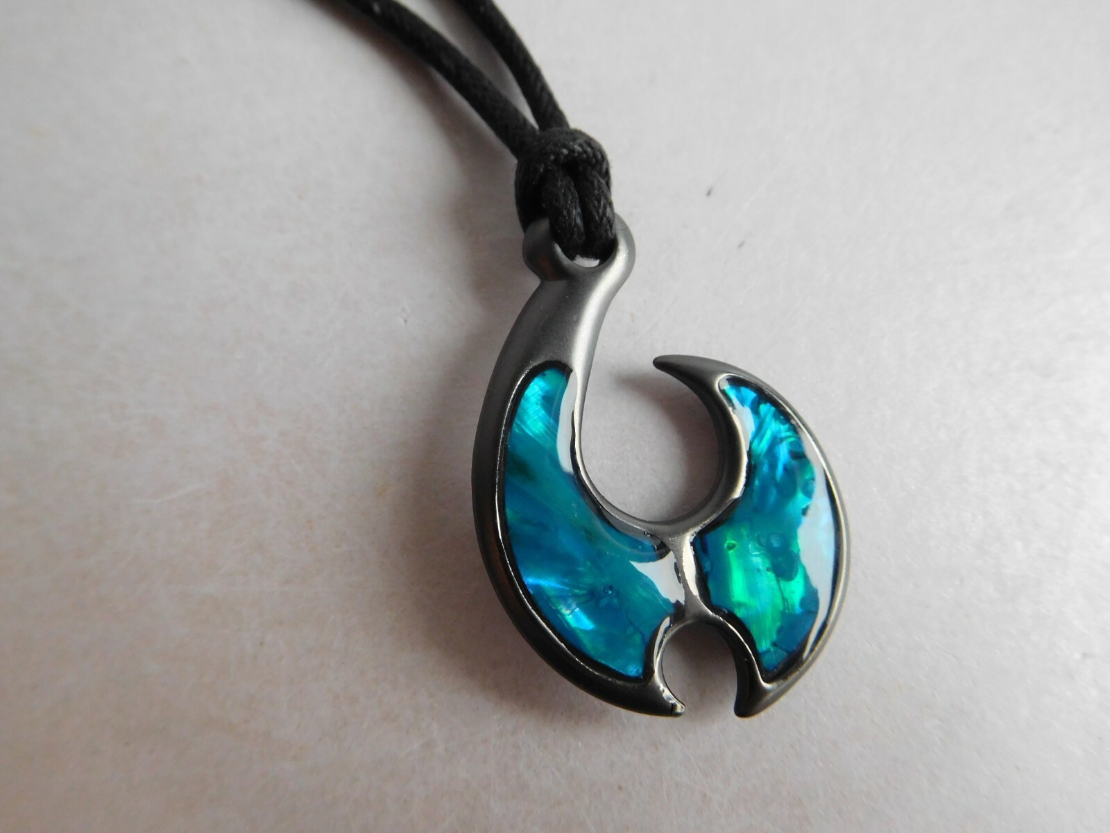 New Zealand Abalone Paua Shell Maori Koru Pendant 18″/46cm Black Cord Necklace