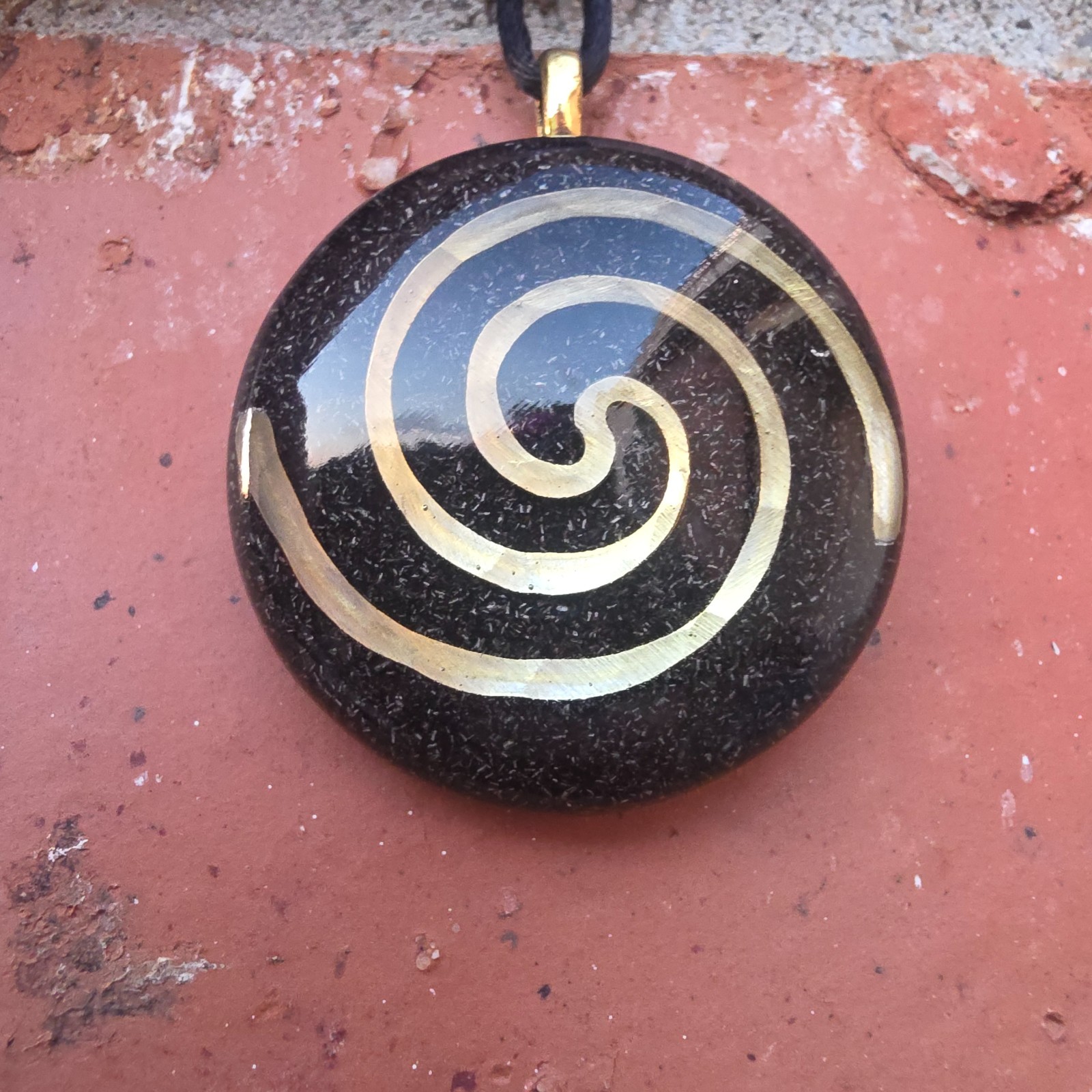 Orgonite Orgone Gold Spiral Crystal Positive Energy Pendant Necklace Spiritual
