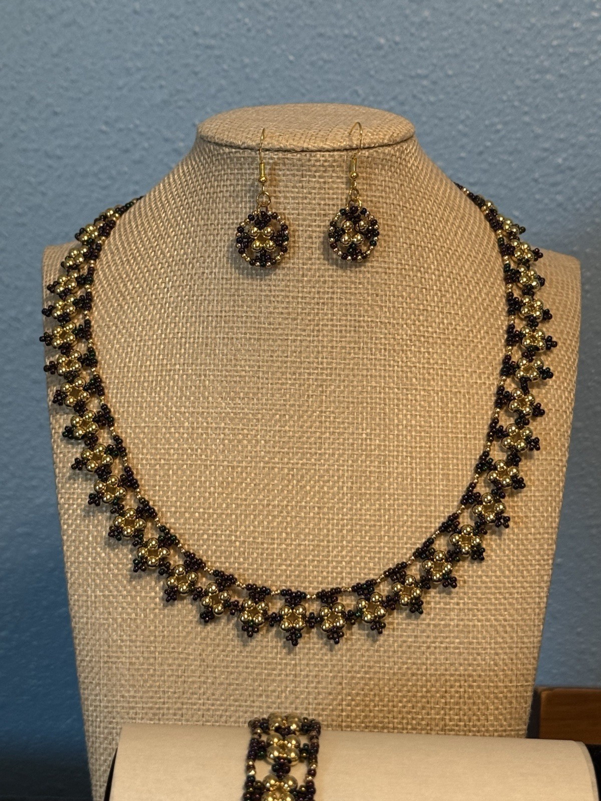 Handcrafted Gold Plated & Purple Variegated Bead Necklace Bracelet Earrings Set