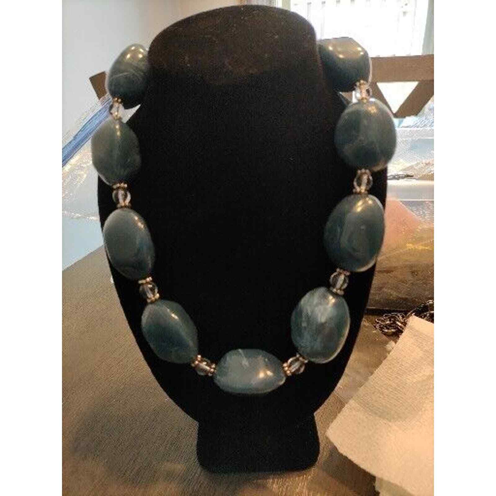 AWESOME CHUNKY ACRYLIC BLUE/WHITE STATEMENT NECKLACE – GREAT TO WEAR ANYTIME