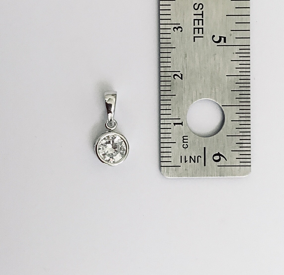 Elegant Solid 14K Yellow / White Gold Cubic Zirconia Bezel Set Pendants NEW