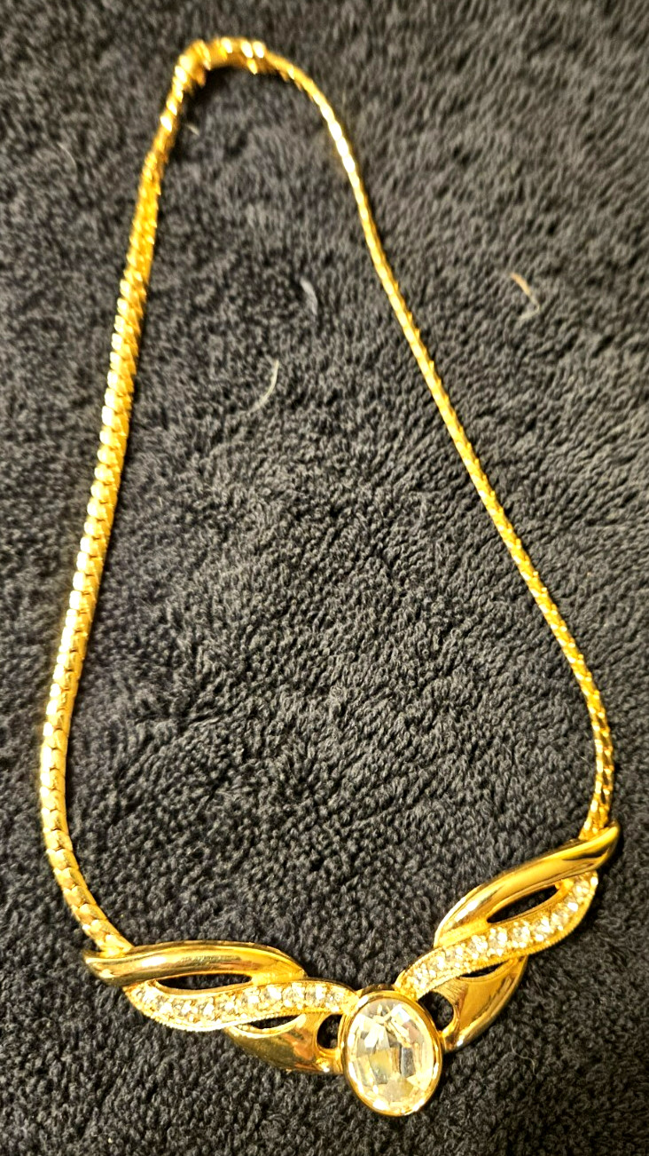 Daria 16″ VTG Sparkle Statement Goldtone Rhinestone Necklace Pre-Owned