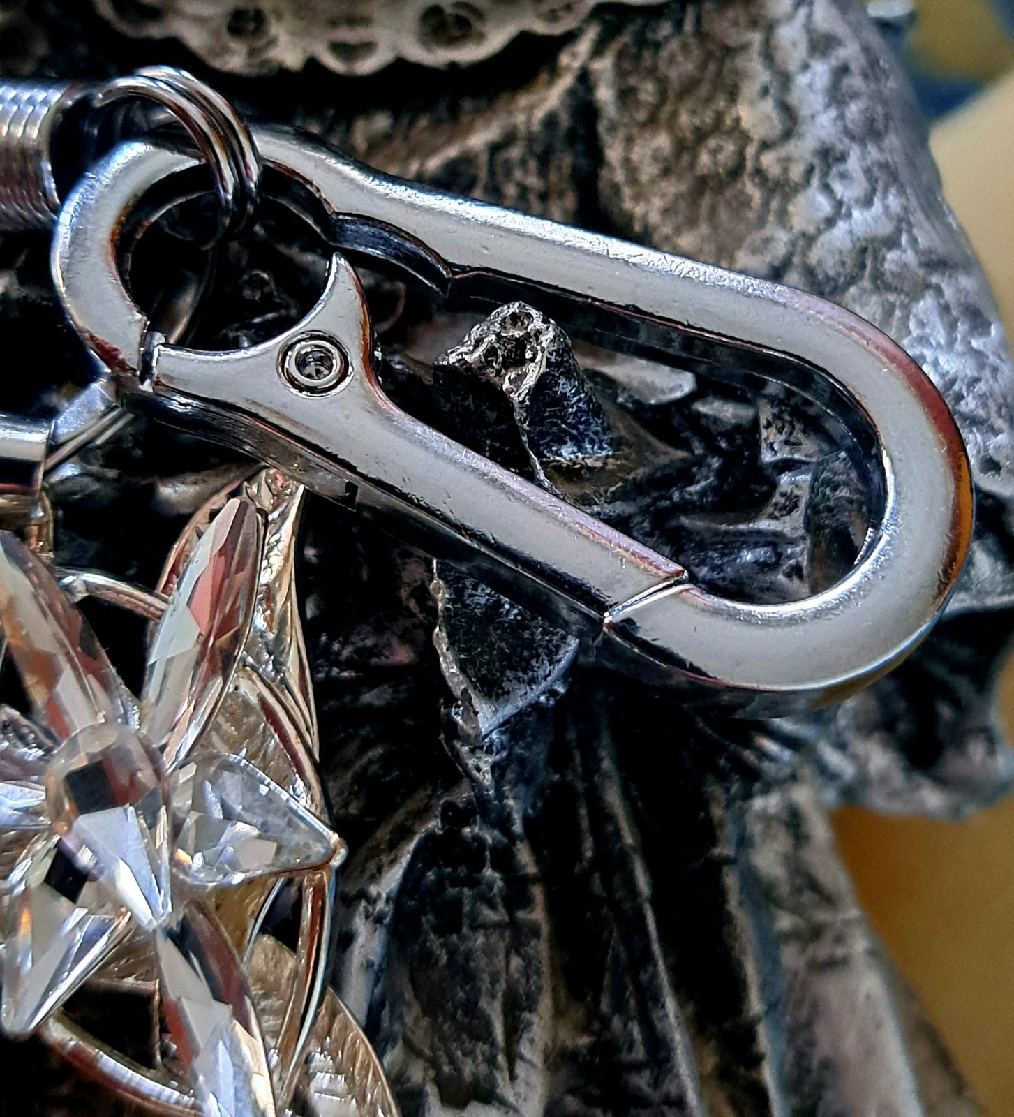 Keychain.Arwen Evenstar: silver pendant with cubic zirconia crystals”