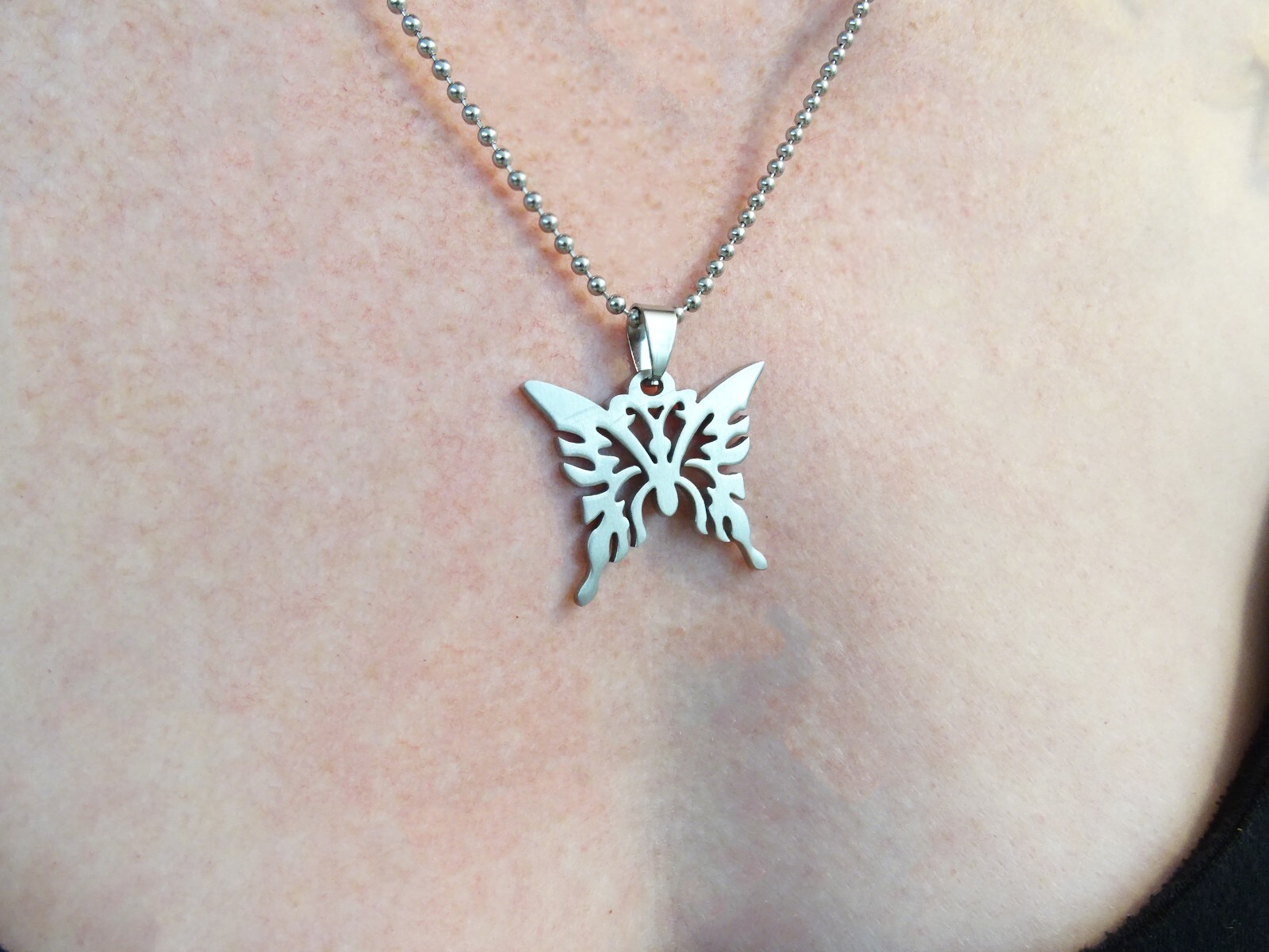 New Large Stainless Steel Butterfly 25” Steel Ball Chain Unisex Retro Necklace