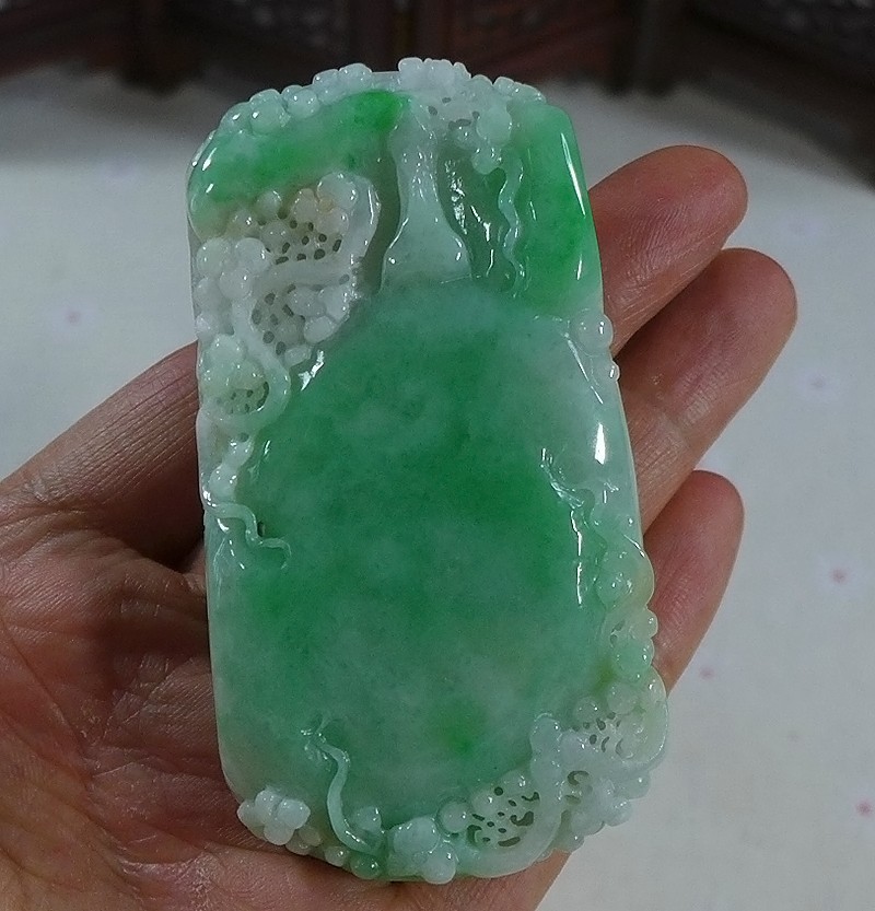 Cer’d Natural Type A Green Jadeite Jade Peaceful Kwan-yin Flower Pendant 9407