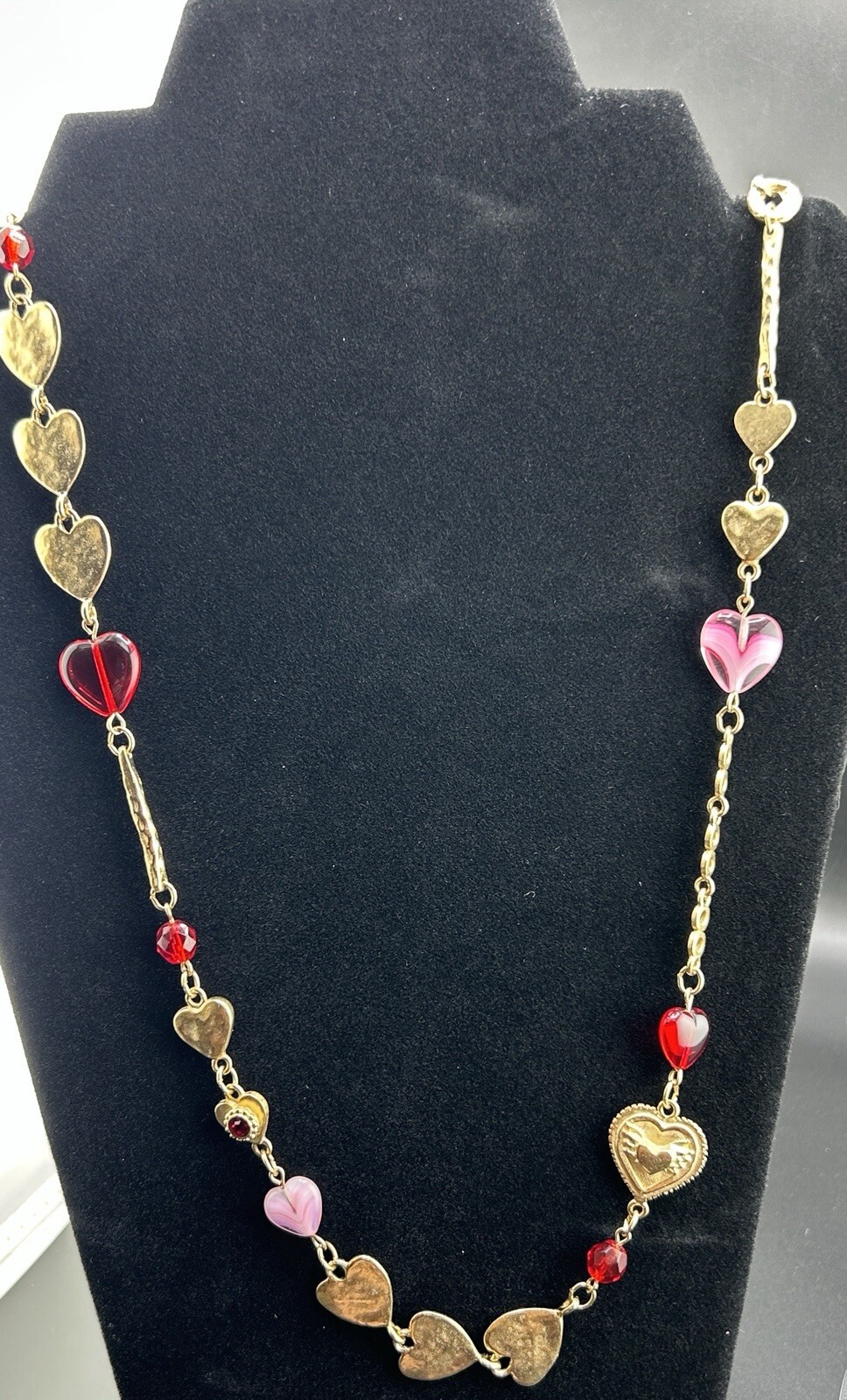 New Hearts Red and Pink Gold Toned Necklace