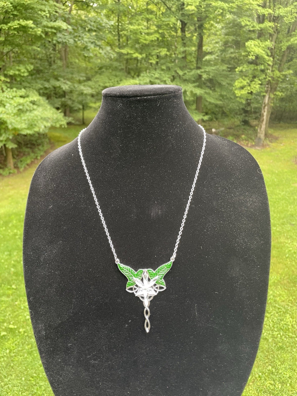 Lord of the Rings Arwen LotR Elven Evenstar Crystal Necklace Pendant & Gift Bag