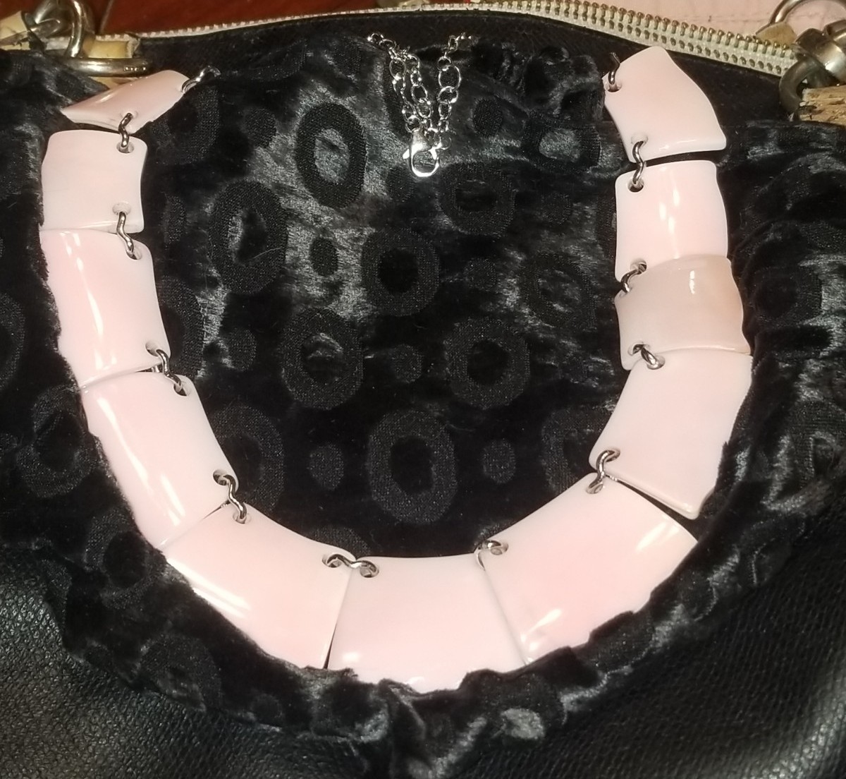Conch Amedeo Necklace, Reversible New With Packaging, 20inches