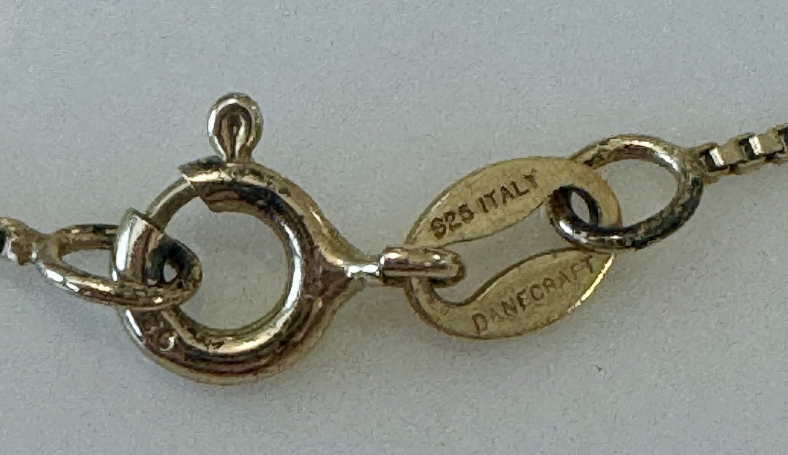 Danecraft 925 Italy Gold Tone Leaf Charm Pendant Box Chain Necklace Spring Ring