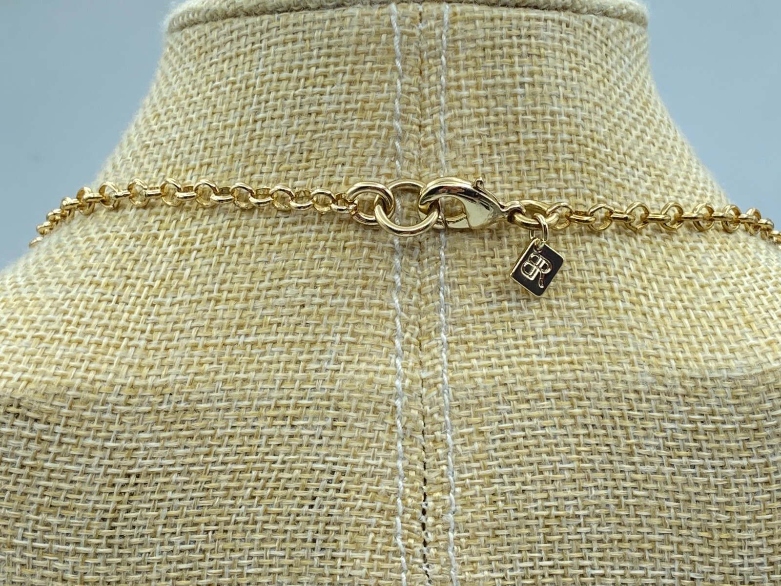 Chunky Banana Republic Necklace In Polished and Textured Bright Gold Tone 32 In