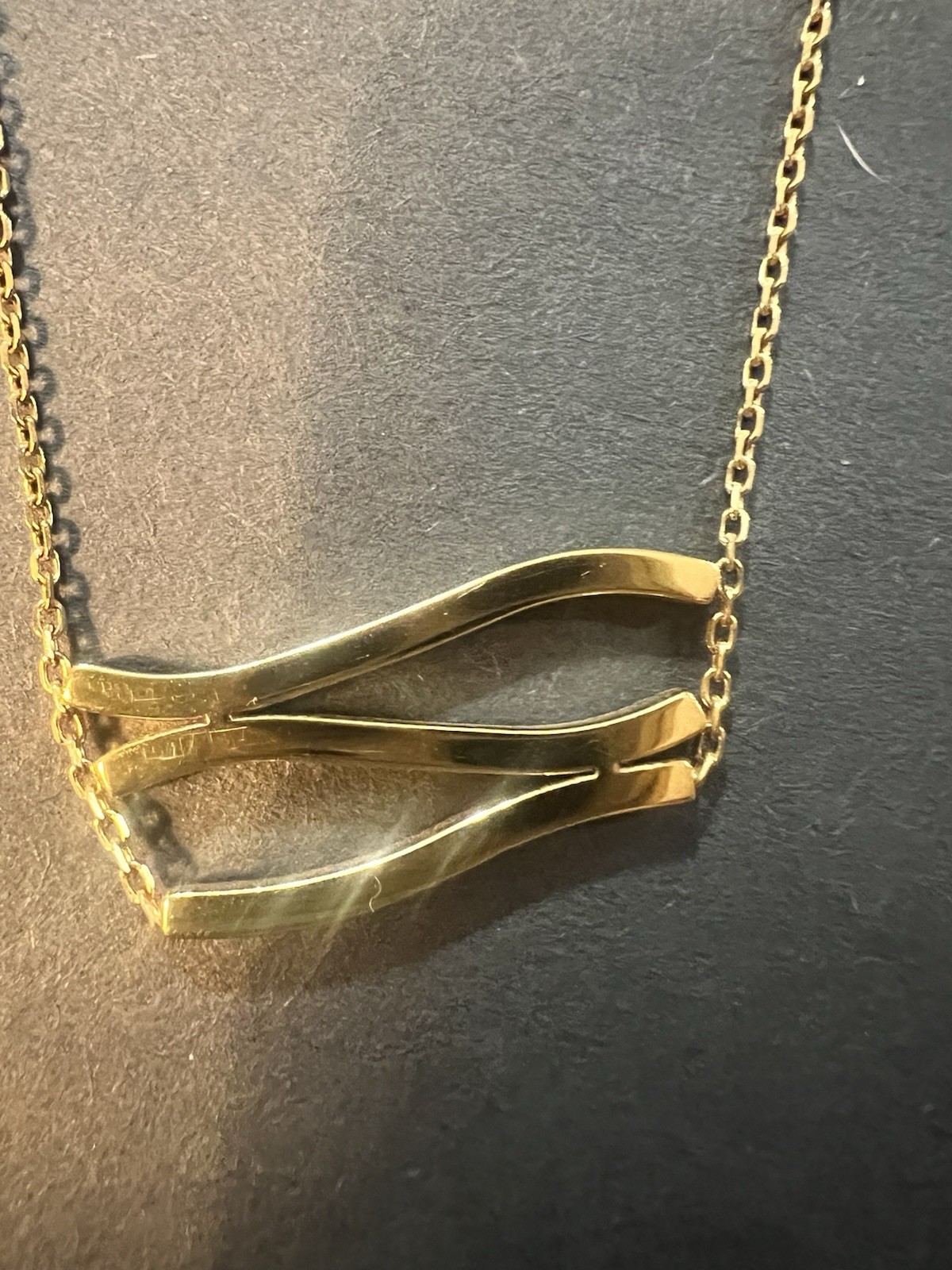 Michael Kors Gold Tone Pavé Crystal Wave Bar Pendant Cable Chain Necklace