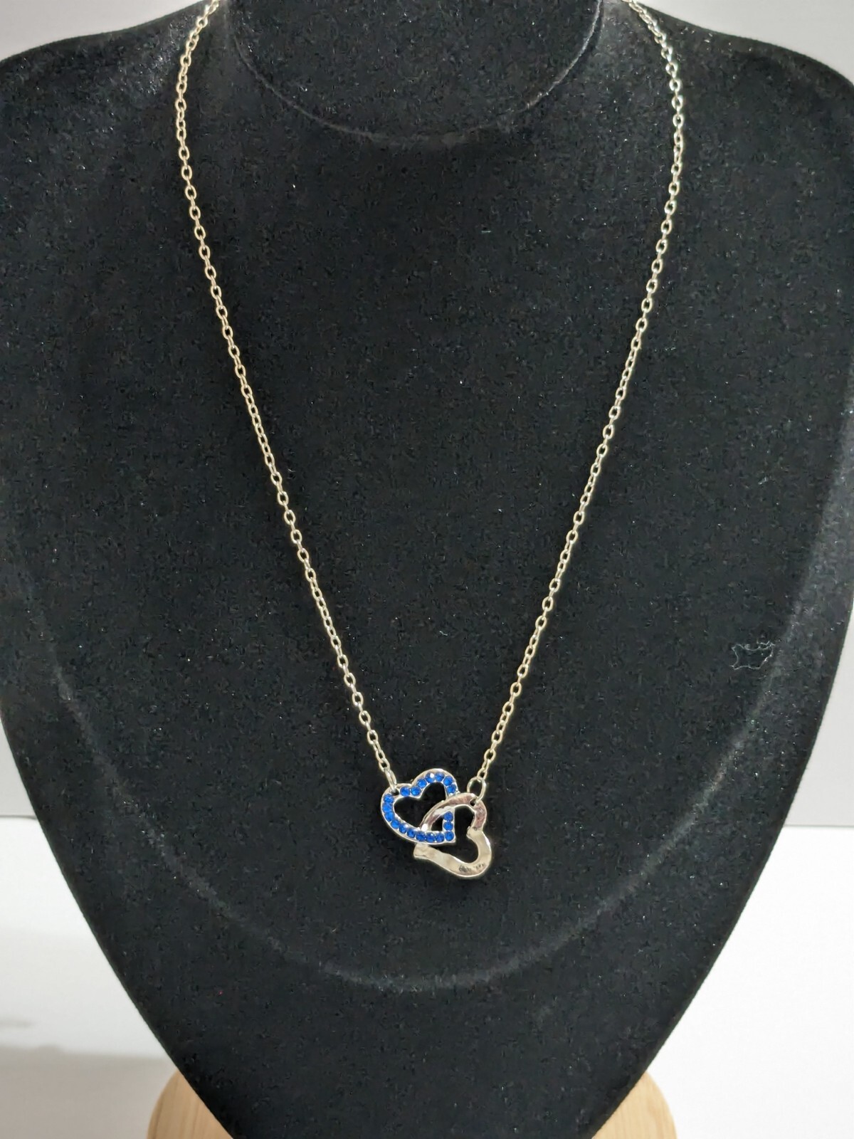 Interlinked Hearts Blue Rhinestones & Silver Tone Pendant Necklace. 16″. 2″ Ext.