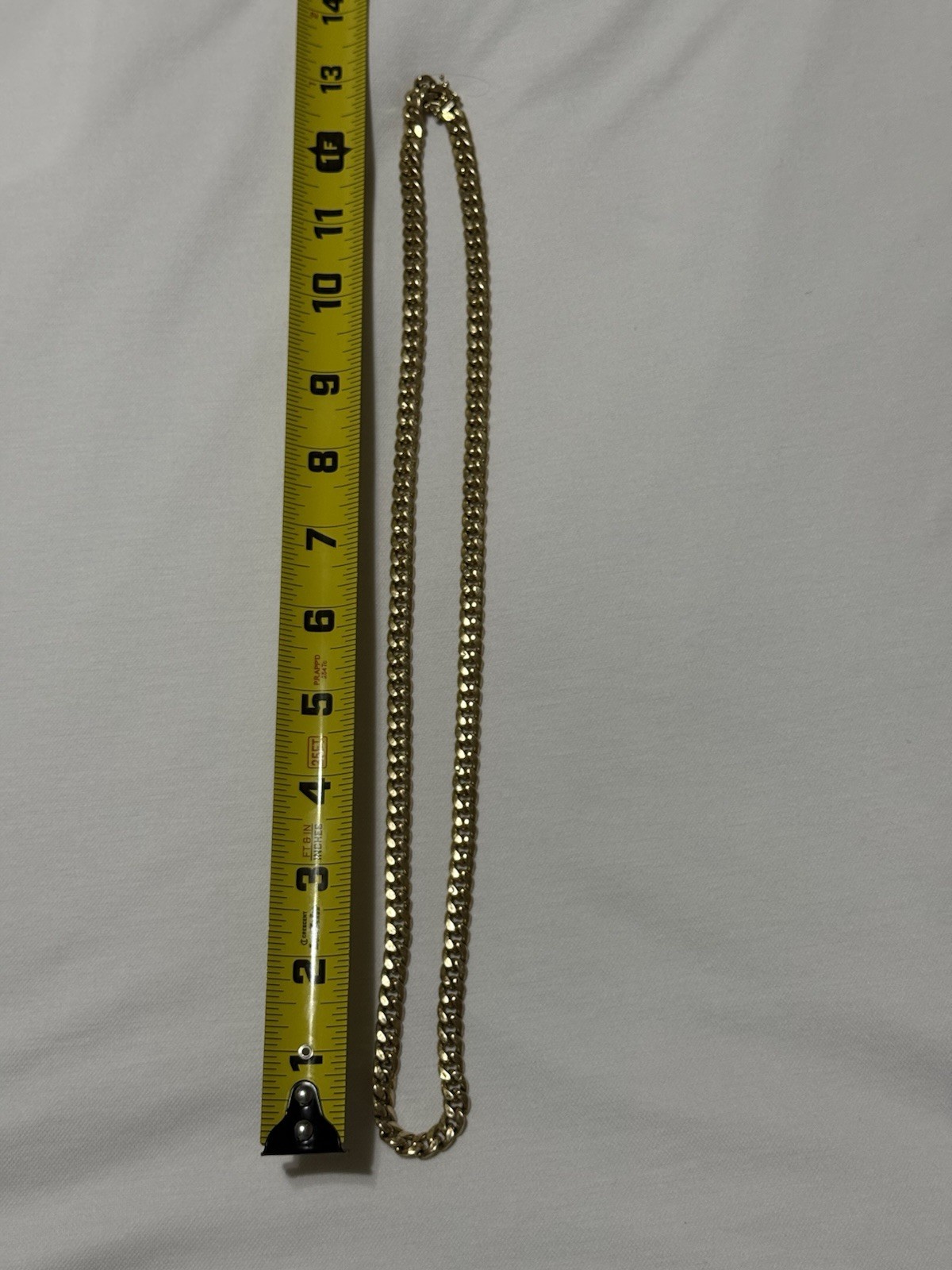Gold Tone Metal Curb Link Chain Necklace 26 in 36.8 Gram7.5mm