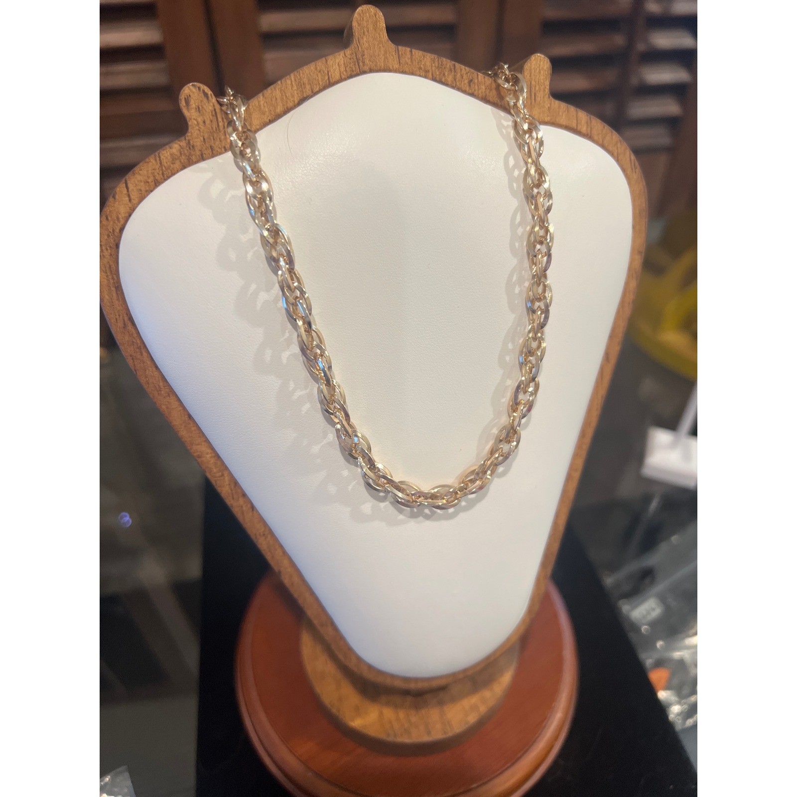 Vtg Germany Gold Tone Interlocking Link Chain Necklace 17 Inch Statement Clasp