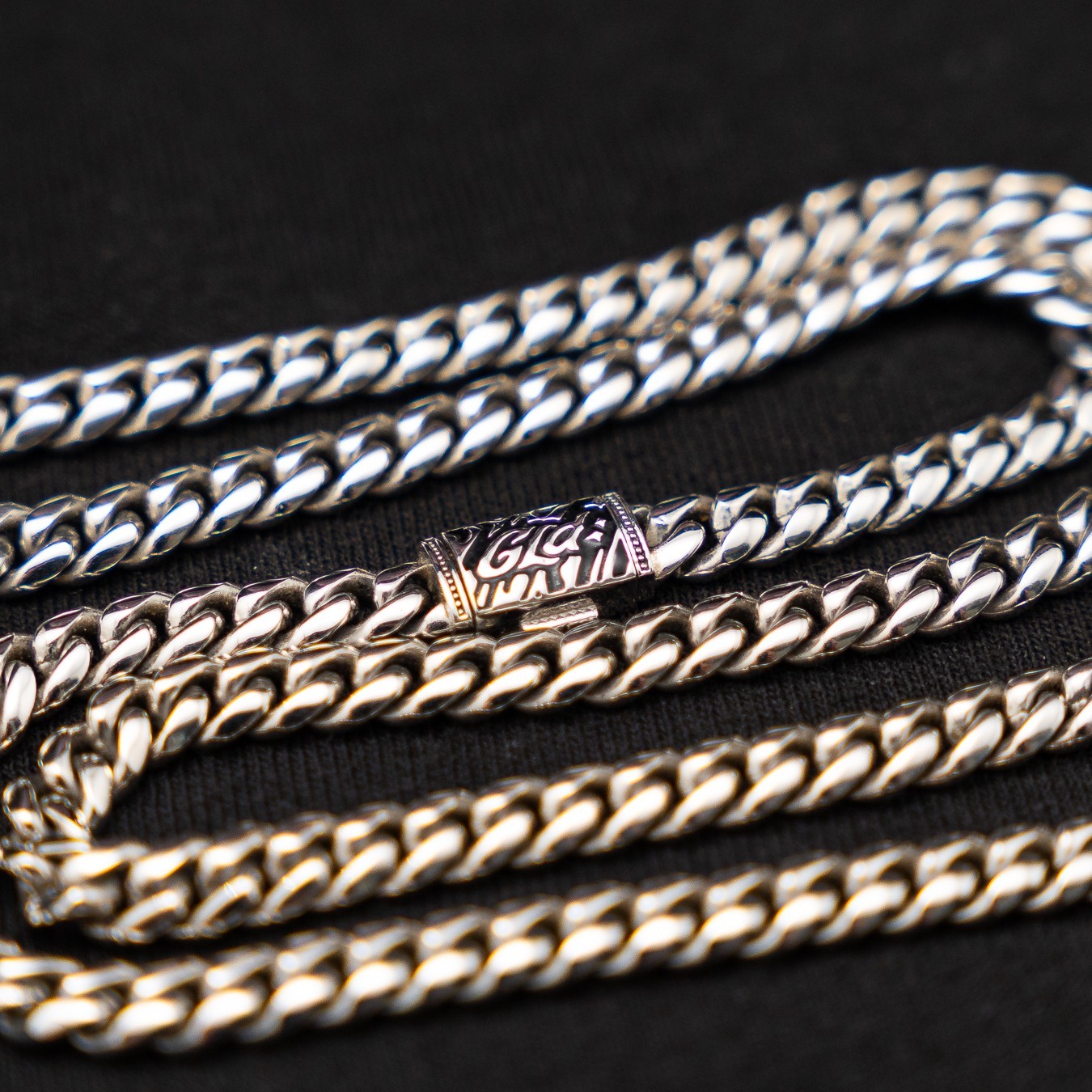 GLD Signature Cuban Chain White Gold 6mm 22” 14K White Gold Plated w Box