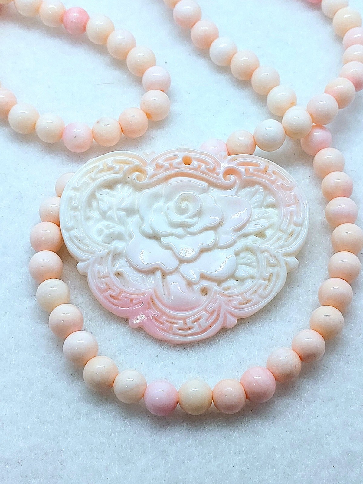 🐚HQ Queen Conch “Natural” Handcarved Auspicious Lotus Infinity Shell Pendant