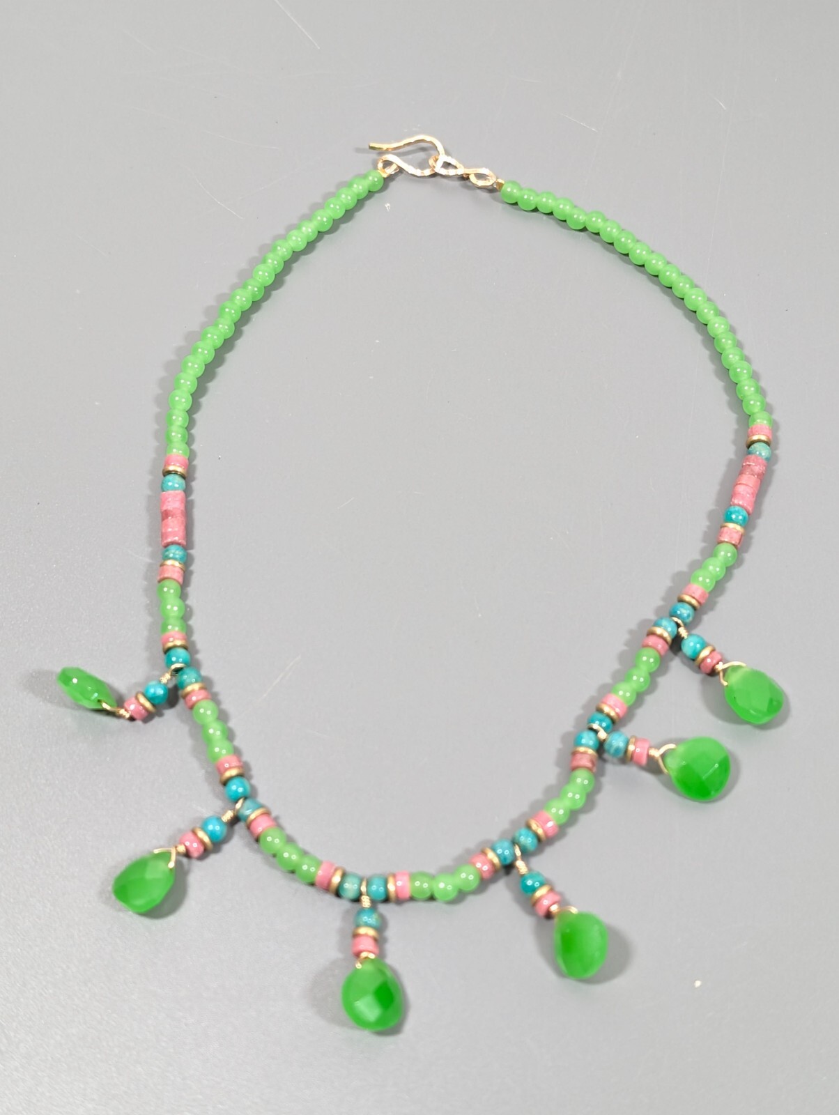 Tribal Western Boho Green Stone Teardrop Charm Pink Stacked Bead Necklace 15 in