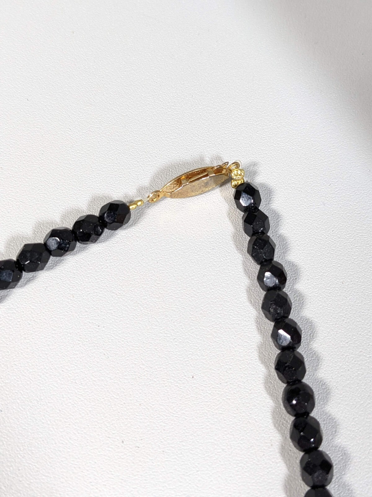 Black Glass Bead green Ivory Color Acrylic Square Oval Cabochon Necklace 16.5 in