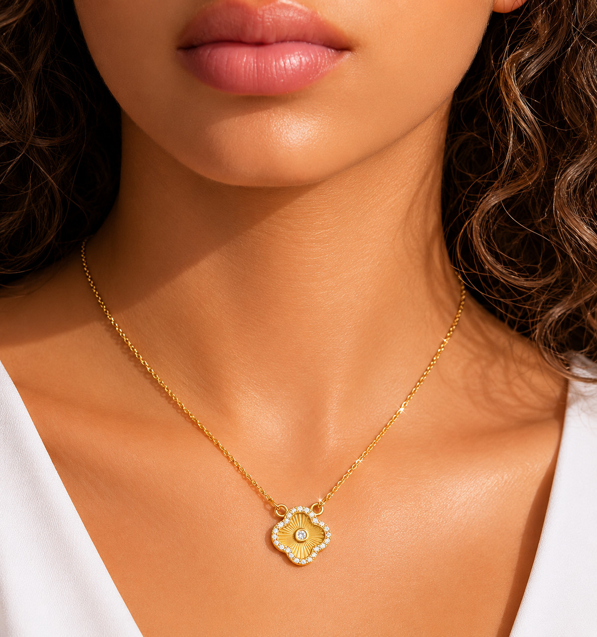 Flower Shape Pendant Necklace CZ Center Stone 18K Gold PVD Stainless Steel