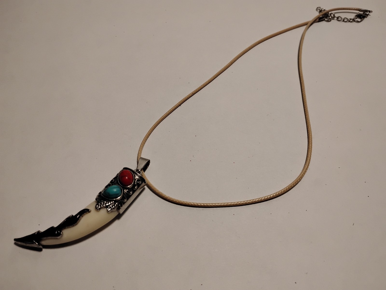 Ancient Looking Metal & Resin Wolf Tooth Pendant Necklace W/ 20 Inch Tan Cord