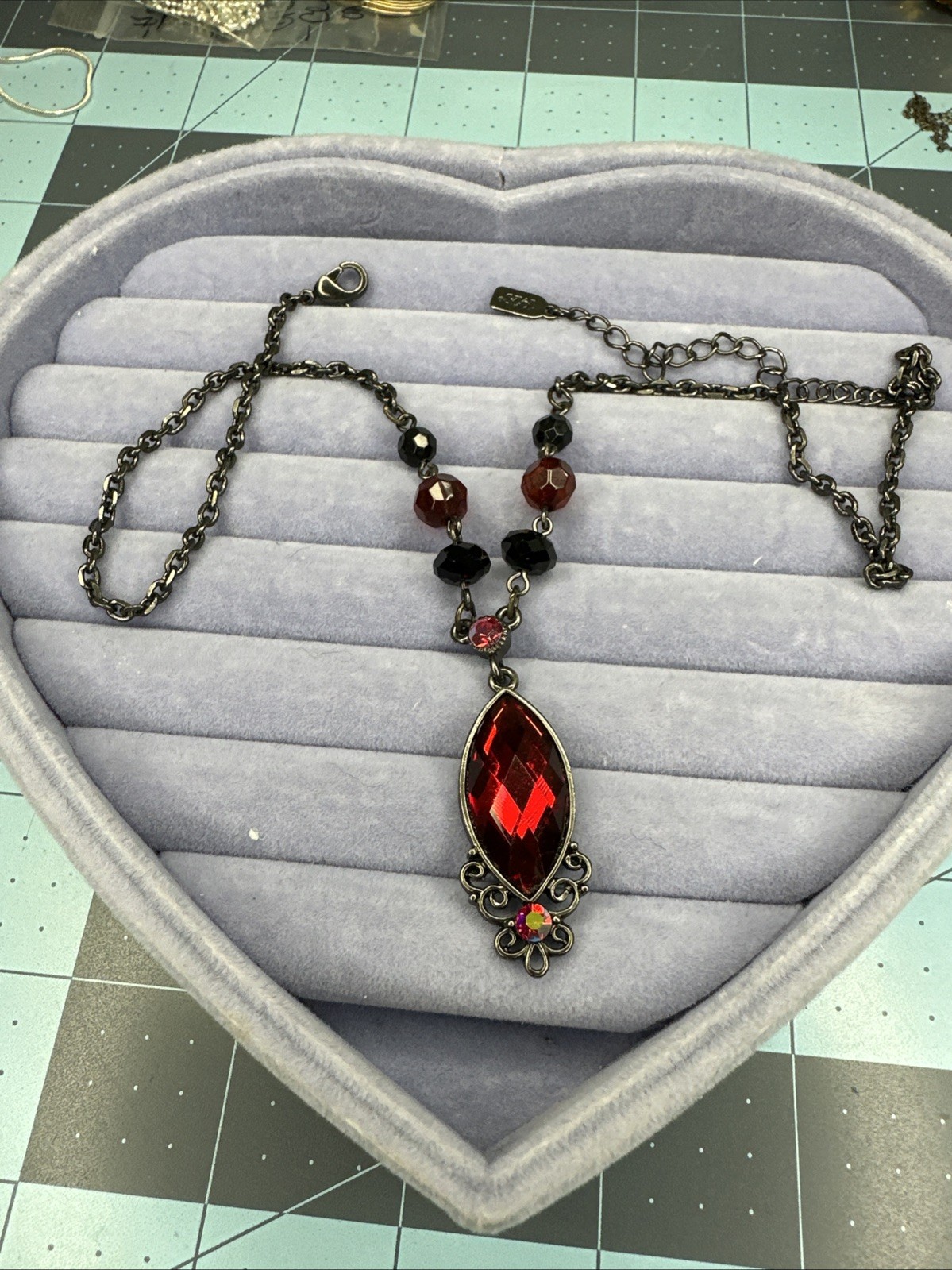 1928 Brand Beauty Red And Gunmetal Necklace Branded 16+3in Extension 103
