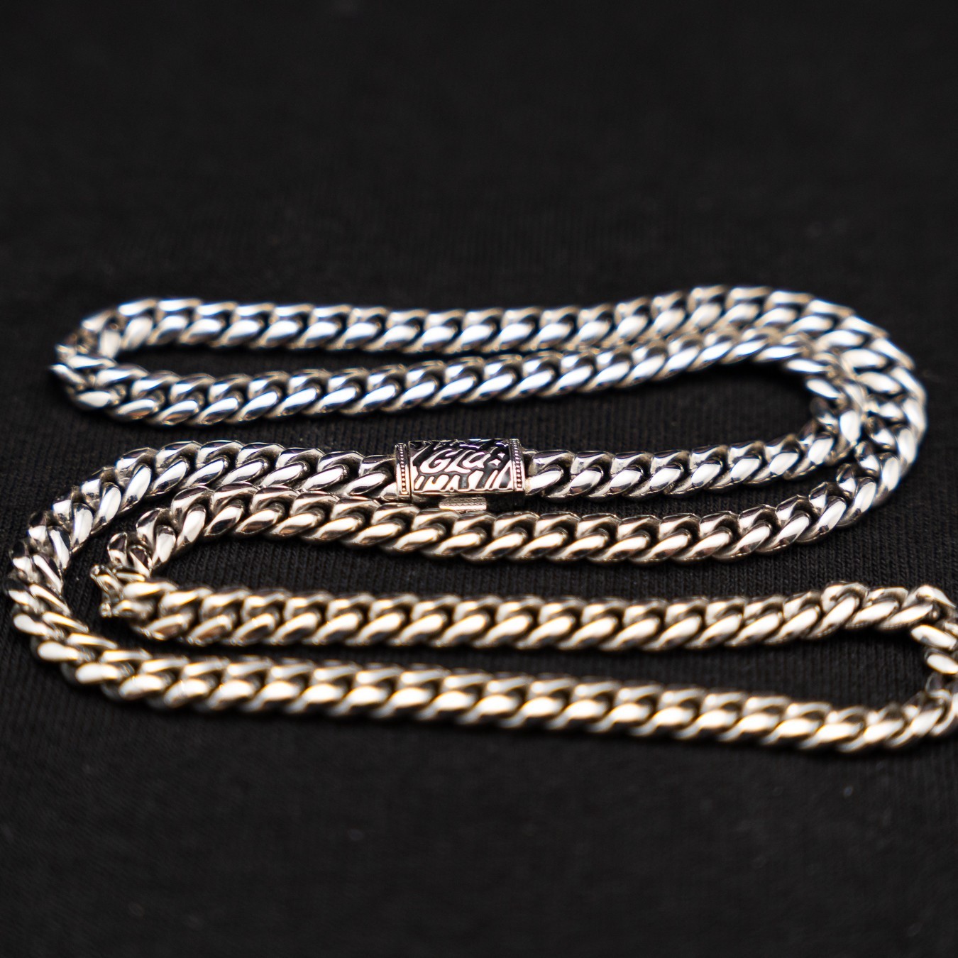 GLD Signature Cuban Chain White Gold 6mm 22” 14K White Gold Plated w Box