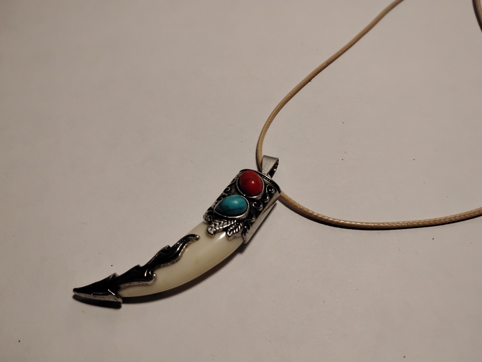 Ancient Looking Metal & Resin Wolf Tooth Pendant Necklace W/ 20 Inch Tan Cord