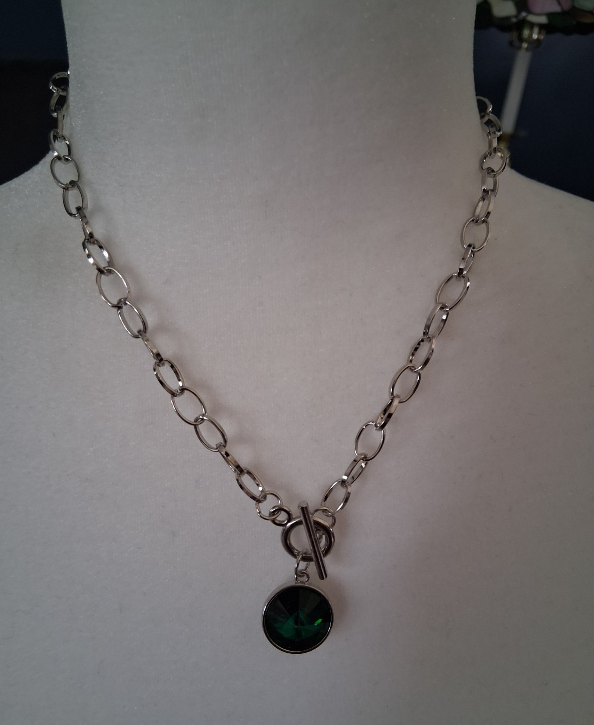 Paparazzi Silver Tone Necklace Round Green Crystal Charm Pendant & Bracelet
