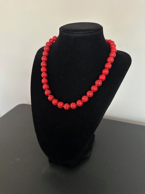 Red Turquoise Round 10mm Gemstone Beads 17″ Beautiful Bright Necklace.