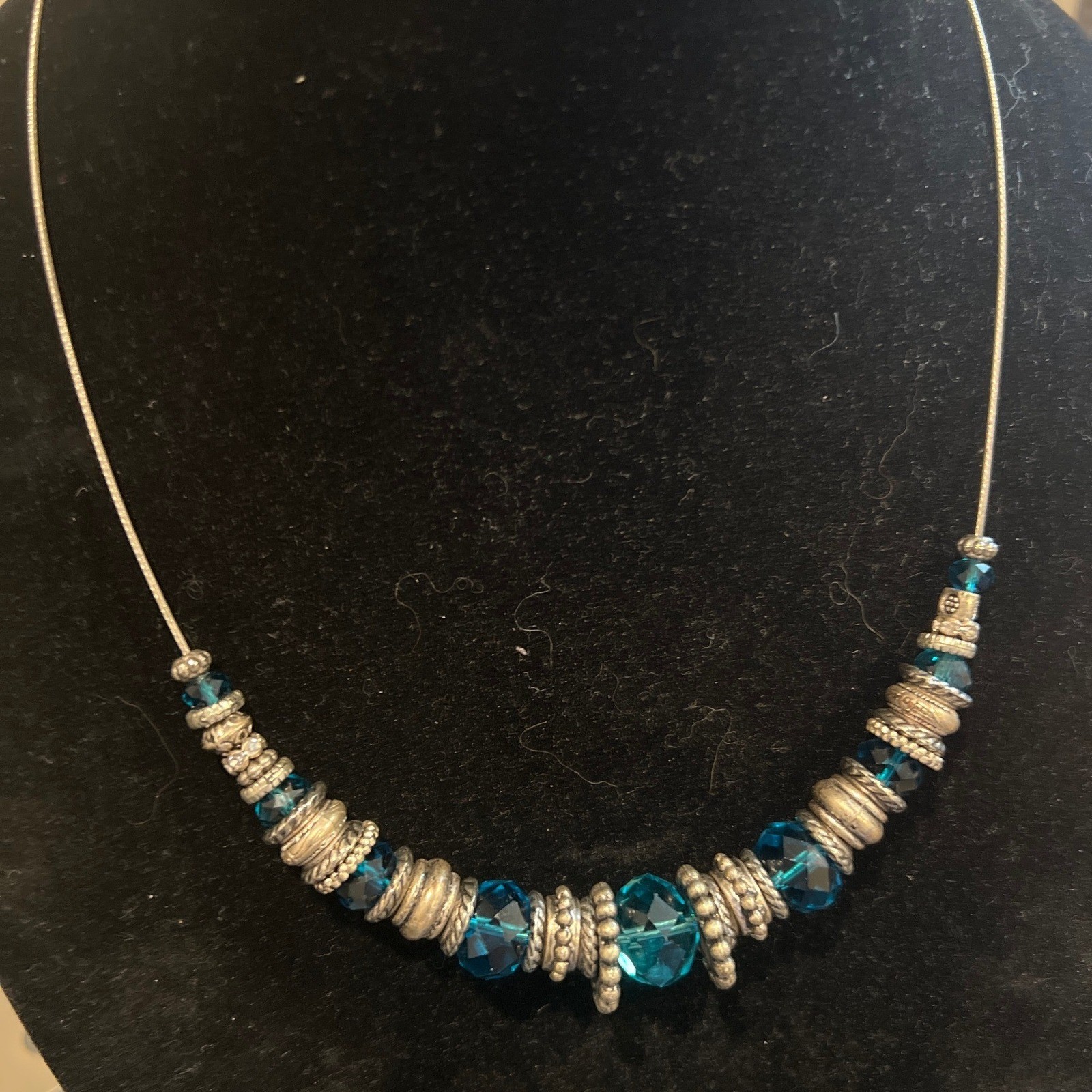 Vtg Boho Teal Blue Faceted Beaded Silver Tone Statement Necklace 18-20 in