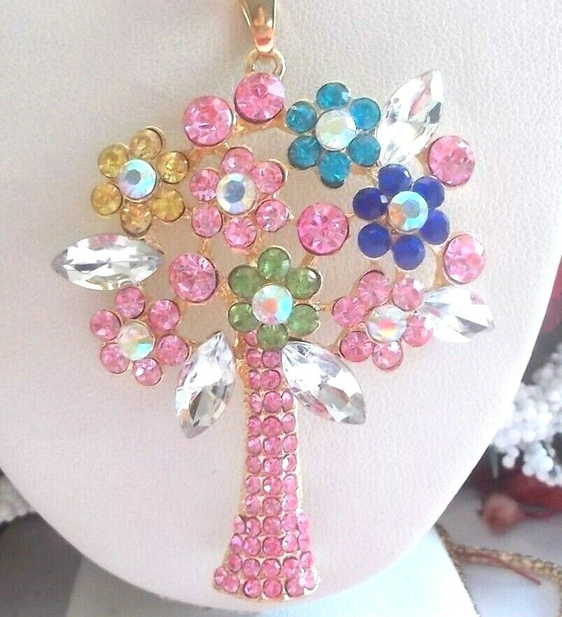BETSEY JOHNSON LOVELY PINK VASE WITH FLOWER BOUQUET PENDANT CHAIN NECKLACE