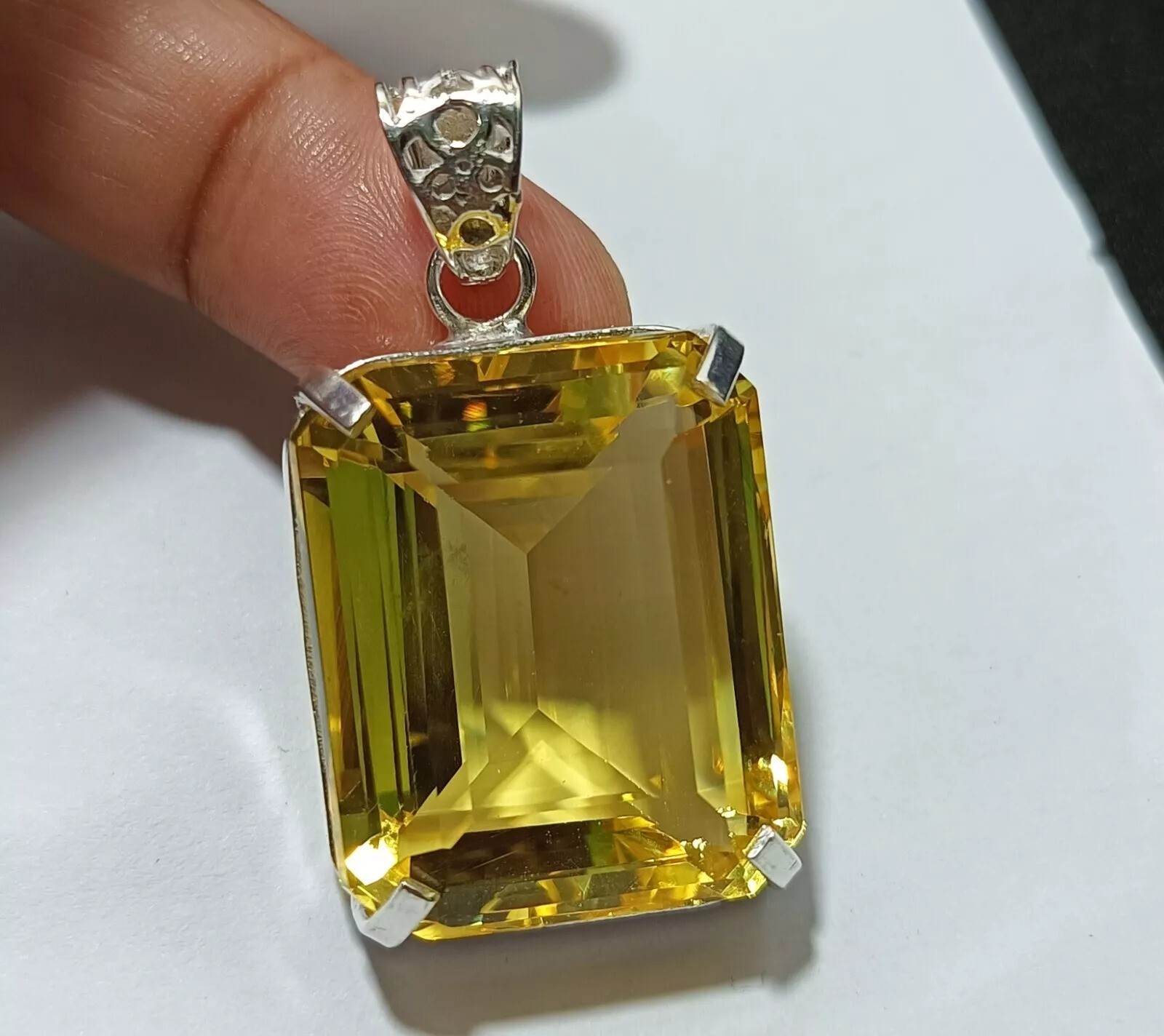 Emerald Shape Natural 91.40 Ct Yellow Citrine 925 Solid Silver Pendant Gemstone
