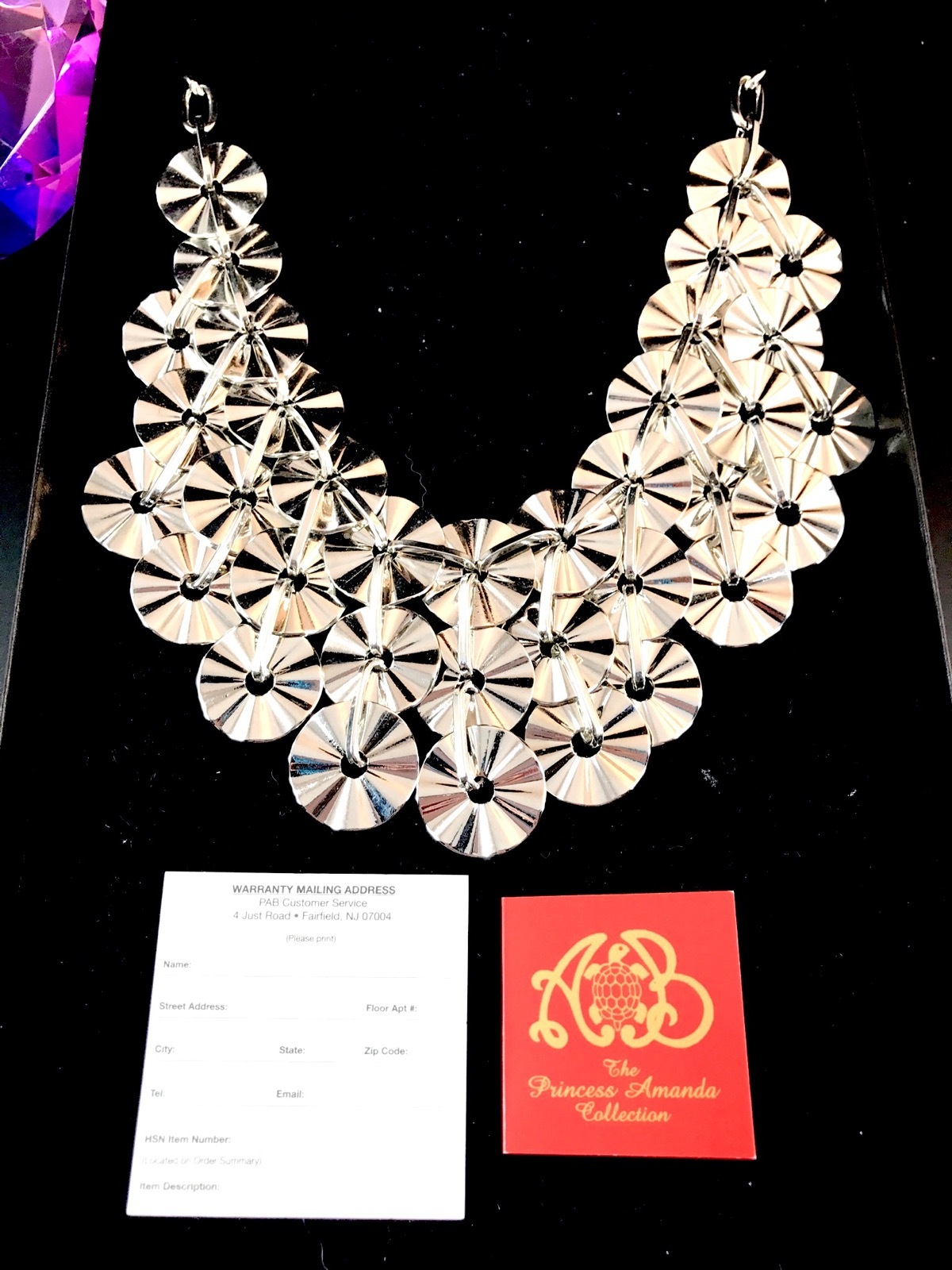 NIB PRINCESS AMANDA SILVER-TONE ANYTIME IS PARTY TIME TEXTURED DISK BIB NECKLACE