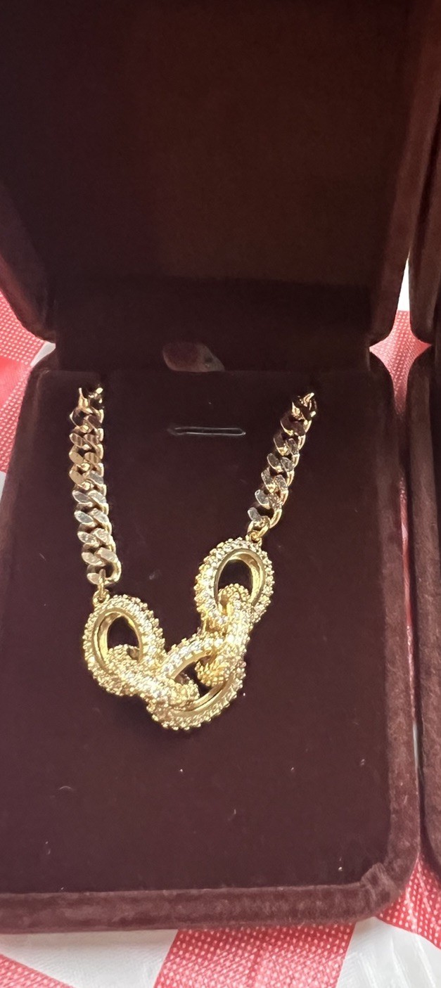 Bianca Pavé Necklace Gold Toned Beautiful & Unique With Red Box 15.5”