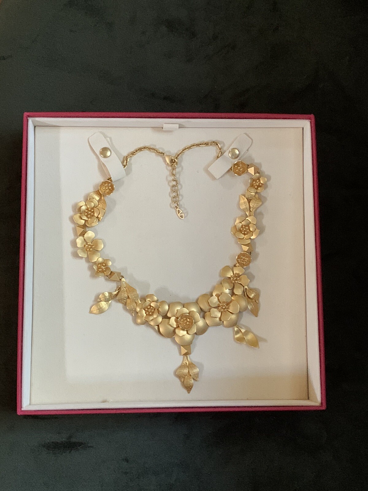 VALENTINO GARAVANI “FLOWER” GOLD PLATED METAL NECKLACE Sz. N/A