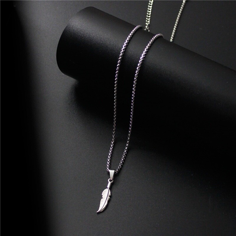 Men’s Fashion Jewelry Silver Minimalist Feather Pendant Necklace 1-300