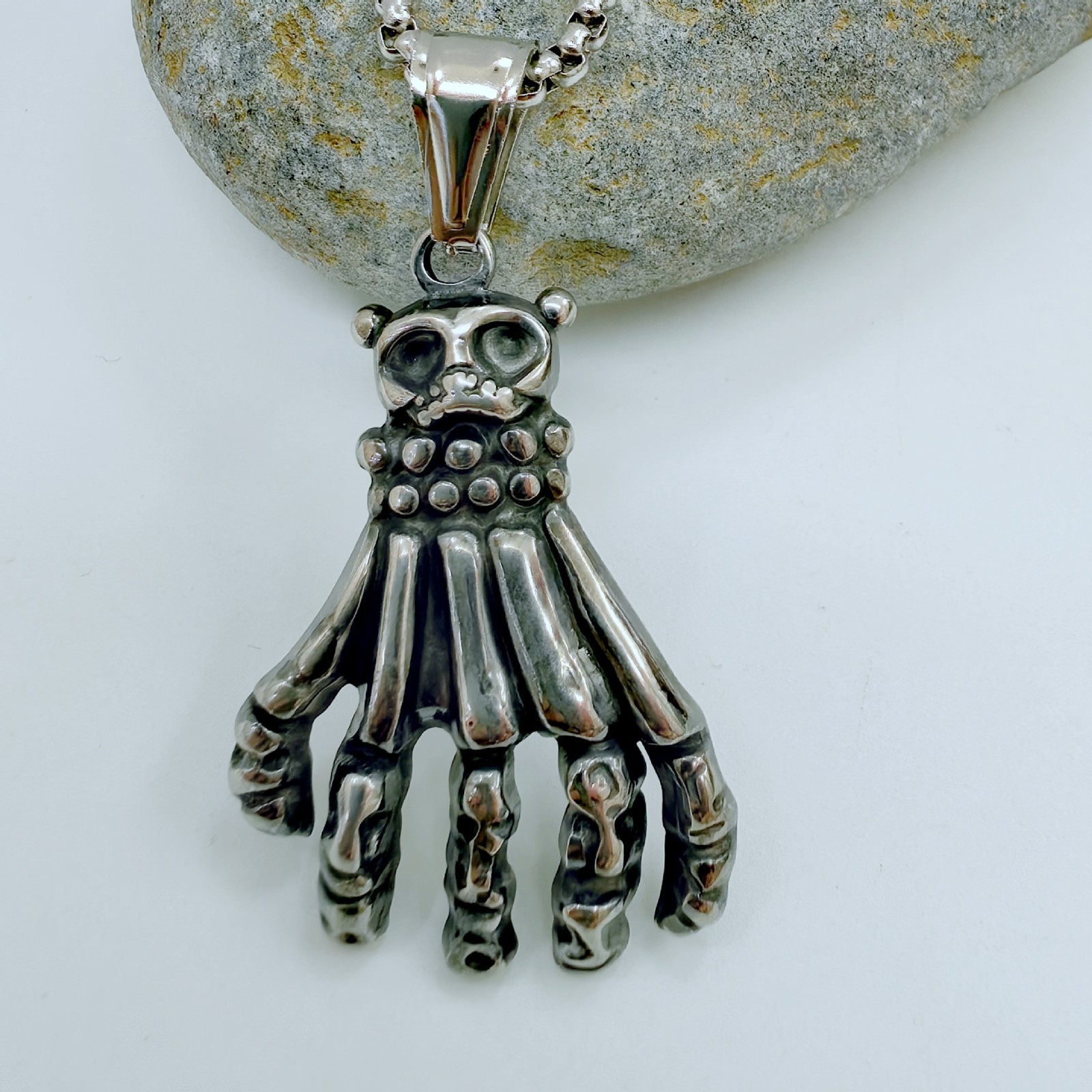 Gold Silver Black Hand Pendant Ideal Accessory For Motorcycle Hip Hop Fans