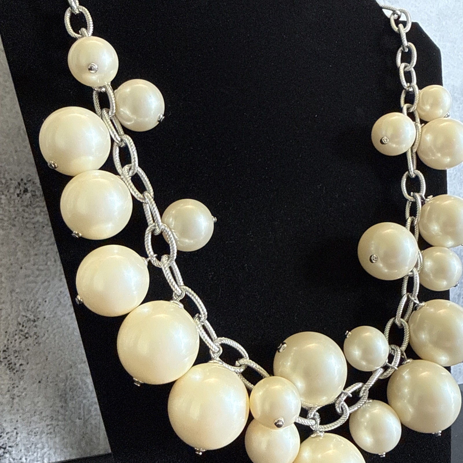 Talbots Chunky Faux Pearl Statement Necklace Silver Tone Cluster Bubble Toggle