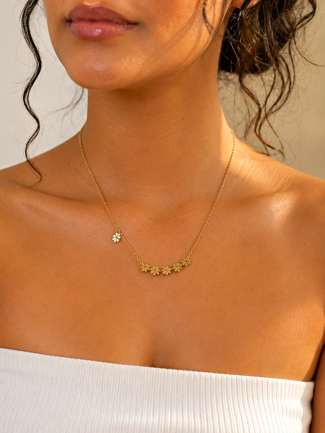 Gold Tone Yellow Gold Plated Cable Chain Necklace w/ Floral Charm Pendant