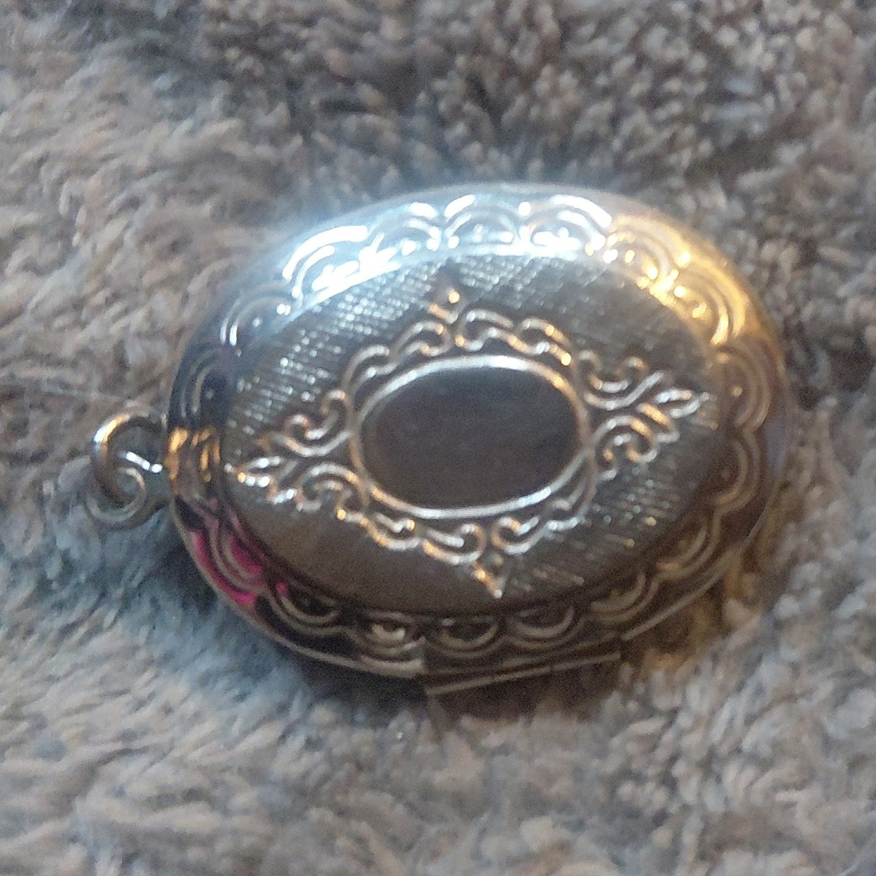 Silver Tone Oval Photo Locket Pendant Charm, Pure sterling Silver